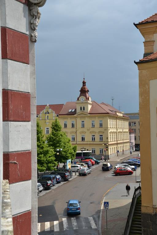 Hotel Posta Benesov  Exteriör bild